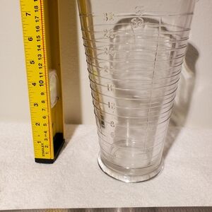 Vintage Eastman Kodak graduated glass measuring beaker 32 ounces 8.25"H 4.75"D